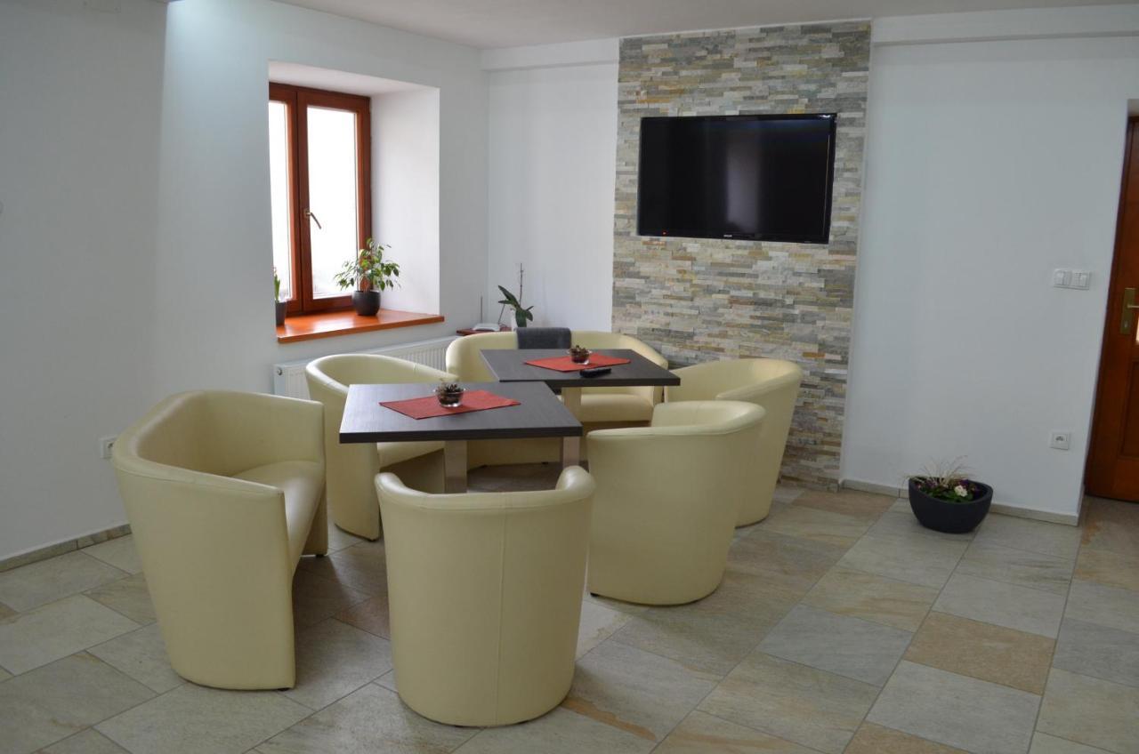 Pod Namestim Apartment Telc